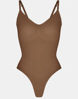 Stefanie - Nahtloser Bodysuit Tanga mit Spaghetti-Schulterriemen
